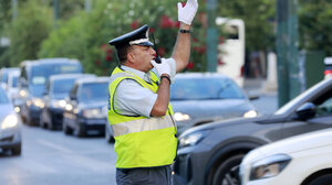 Νέος ΚΟΚ: Η χρήση προστατευτικού κράνους στο επίκεντρο των ελέγχων της ΕΛΑΣ