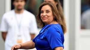 Περού: Η πρόεδρος αύξησε τον μισθό της παρά τα εν εξελίξει σκάνδαλα