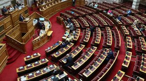 ΟΠΕΚΕΠΕ: Οξεία αντιπαράθεση στη Βουλή -«Θα επιστρέψουν τα χρήματα όσοι διέσυραν τη χώρα» διαμηνύει η κυβέρνηση 