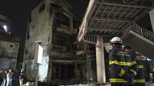 Βιετνάμ: Οκτώ νεκροί εξαιτίας πυρκαγιάς που ξέσπασε σε πολυκατοικία