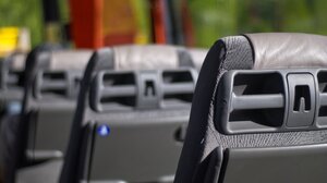 Οι οδηγοί τουριστικών λεωφορείων δίπλα στους ελεγκτες εναέριας κυκλοφορίας και τον "αγώνα" τους