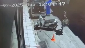 Αγία Παρασκευή: Νέο βίντεο ντοκουμέντο πριν τη δολοφονία του Πολωνού καθηγητή – Ο δράστης τυλιγμένος με κουβέρτα