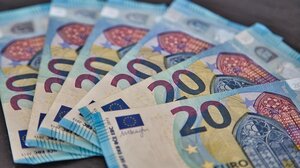 Πότε θα πληρωθεί το επίδομα ως και 500 ευρώ στους συνταξιούχους