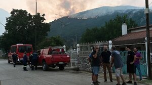 Φωτιά στην Κορινθία: "Υπάρχουν μεγάλες καταστροφές" - Επιστρέφουν σταδιακά οι κάτοικοι