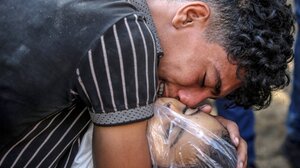 Νέοι βομβαρδισμοί στη Γάζα: 17 νεκροί και εντατικοποίηση στρατιωτικών επιχειρήσεων από το Ισραήλ