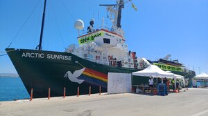 Το Cretalive επιβιβάστηκε στο ιστορικό πλοίο της Greenpeace, Arctic Sunrise- Βίντεο και φωτογραφίες