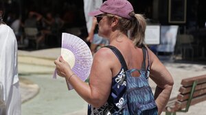 Καύσωνες, ρεκόρ ζέστης και πλημμυρικές βροχές: Πώς «έγραψε ιστορία» ο καιρός το 2025