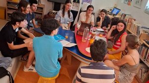 Χανιά: Συνάντηση της Λέσχης Γραφής Εφήβων με τη συγγραφέα Ζοέλ Λοπινό -Από τη Δημοτική Βιβλιοθήκη