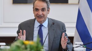 Κυριάκος Μητσοτάκης για τις φωτιές: Ευχαριστίες σε πυροσβέστες και εθελοντές