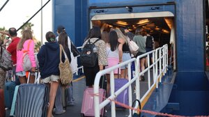 Απαγορευτικό απόπλου σε Πειραιά, Ραφήνα και Λαύριο λόγω των ισχυρών ανέμων