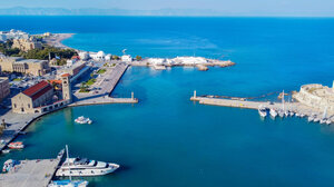 Τα «διαμάντια» του Νοτίου Αιγαίου που σπάνε ρεκόρ στον τουρισμό το 2025