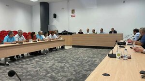 Διαμαρτύρονται οι φορείς της Ιεράπετρας: "Δεν μας κάλεσαν στην κυβερνητική σύσκεψη για την πυρκαγιά"