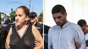 Αρνείται τα πάντα η 43χρονη για τη δολοφονία του καθηγητή, πώς εξήγησε τη φωτογραφία στο κινητό της - «Τα έκανα όλα μόνος» είπε ο σύντροφός της