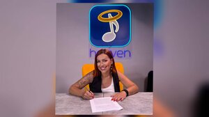 Σε νέα δισκογραφικά "σαλόνια" η Βάλλια Ειρηναίου