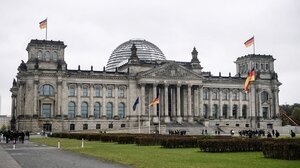 Γερμανία: Σε ύψος ρεκόρ το χρέος του δημόσιου τομέα προς τράπεζες και ιδιωτικές επιχειρήσεις