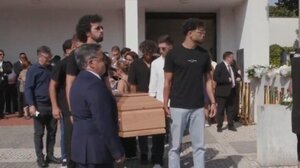 Σπαραγμός στο τελευταίο αντίο στον Ντιόγκο Ζότα και τον αδερφό του 