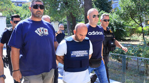 Βόλος: Προφυλακίστηκε ο συζυγοκτόνος - «Δεν ήθελα να τη σκοτώσω - Ήμουν εν βρασμώ»