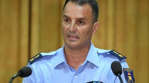 Βαθρακογιάννης: "Αντιμέτωπη με πλήθος ενεργών εστιών η χώρα, 4.850 πυροσβέστες επιχειρούν στις φωτιές"