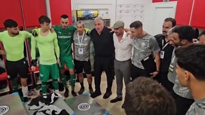 Οι «ντόπες» του Μπούση στα αποδυτήρια των Σερρών!