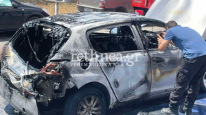 "Λαμπάδιασε" αυτοκίνητο στον κόμβο Ατσιπόπουλου