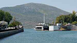 Χαλκίδα: Δόθηκε και πάλι στην κυκλοφορία η παλαιά γέφυρα του Ευρίπου - Αποκαταστάθηκε η βλάβη
