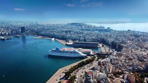 Σορός άνδρα ανασύρθηκε από τη θάλασσα στο λιμάνι του Πειραιά