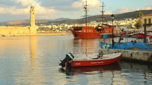 Ξεκινούν εργασίες καθαρισμού - Από τον Τσεσμέ έως την Ι. Μονή Αρκαδίου