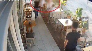 Χανιά: Εργαζόμενος σε ψησταριά έσωσε πελάτη από πνιγμό 