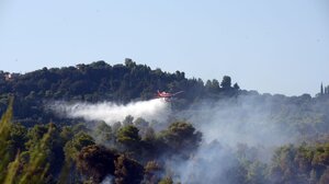 Πύρινη κόλαση σε Ζάκυνθο, Αιτωλοακαρνανία, Κεφαλονιά και Φωκίδα - Εκκενώσεις και απανωτά μηνύματα του 112