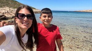 Ο Σάββας, η δασκάλα του και ένα ολόκληρο σχολείο στην Τέλενδο