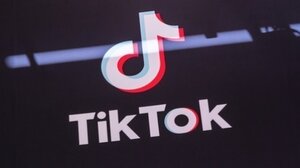 Έρευνα: Το TikTok προτείνει πορνογραφικό υλικό σε παιδιά