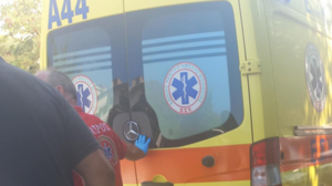 Tροχαίο στο κέντρο των Χανίων - Διανομέας τραυματίστηκε σοβαρά στα πόδια 