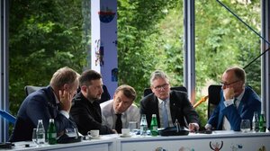 Δήλωση Ευρωπαίων ηγετών για τη συνάντηση Τραμπ - Πούτιν: «Στηρίζουμε μια τριμερή σύνοδο, θα κλιμακώσουμε τις πιέσεις στη Ρωσία»