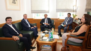 Ο Περιφερειάρχης Κρήτης συναντήθηκε με τον Πρέσβη του Πακιστάν