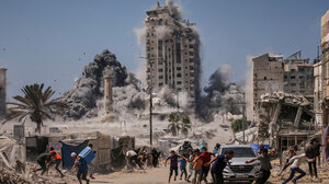 Νέο χτύπημα του ισραηλινού στρατού σε πολυώροφο κτίριο στην Γάζα - Βίντεο