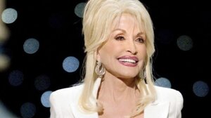 Ντόλι Πάρτον: Αναβάλλει τις συναυλίες της στο Λας Βέγκας - Τι συνέβη