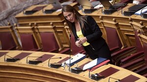  Βουλή: Ψηφίστηκε το νομοσχέδιο για την κοινωνική αντιπαροχή και την ισόβια τριτεκνική ιδιότητα 