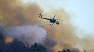 Μεγάλη φωτιά στη Μαγνησία στην περιοχή Άγιος Ονούφριος