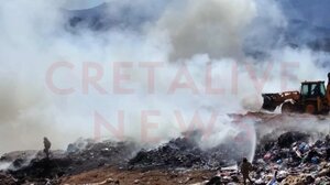 Φωτιά στον ΧΥΤΑ Αγίου Νικολάου: επί ποδός παραμένει η Πυροσβεστική