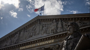 Γαλλία: Κάθειρξη 30 ετών σε μητέρα που δηλητηρίασε τις κόρες της και σχεδίαζε τον φόνο του πρώην συζύγου της