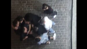 Βίντεο: Άγρια συμπλοκή νεαρών στο Ρέθυμνο