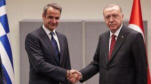 Blame game: το παιχνίδι των ευθυνών και η μάχη των εντυπώσεων πίσω από την ακύρωση του ραντεβού Μητσοτάκη–Ερντογάν