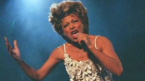 Άγαλμα της Τίνα Τέρνερ αποκαλύφθηκε στην πατρίδα της στο Τενεσί