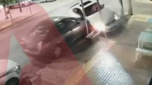 Ίλιον: Βίντεο ντοκουμέντο με την τρελή πορεία του αυτοκινήτου που ντελαπάρισε