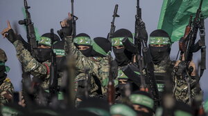 Η Χαμάς παραδίδει τις σορούς τεσσάρων ομήρων στο Ισραήλ