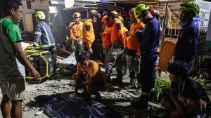 Τουλάχιστον 72 νεκροί και 294 τραυματίες από τον σεισμό στις Φιλιππίνες