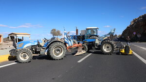 Μηνύματα στήριξης στους αγροτοκτηνοτρόφους της Κρήτης από βουλευτές και Συνδικάτα