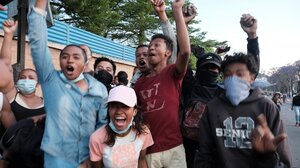 Κρίση στη Μαδαγασκάρη: Στρατιώτες ενώνονται με διαδηλωτές στην πρωτεύουσα