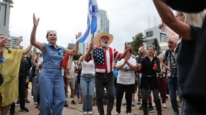 Πανηγυρισμοί σε Ισραήλ και Γάζα μετά την ανακοίνωση της συμφωνίας εκεχειρίας