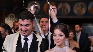 Κουμπάρος σε γάμο στην Κρήτη ο τέως Πρέσβης της Σερβίας!